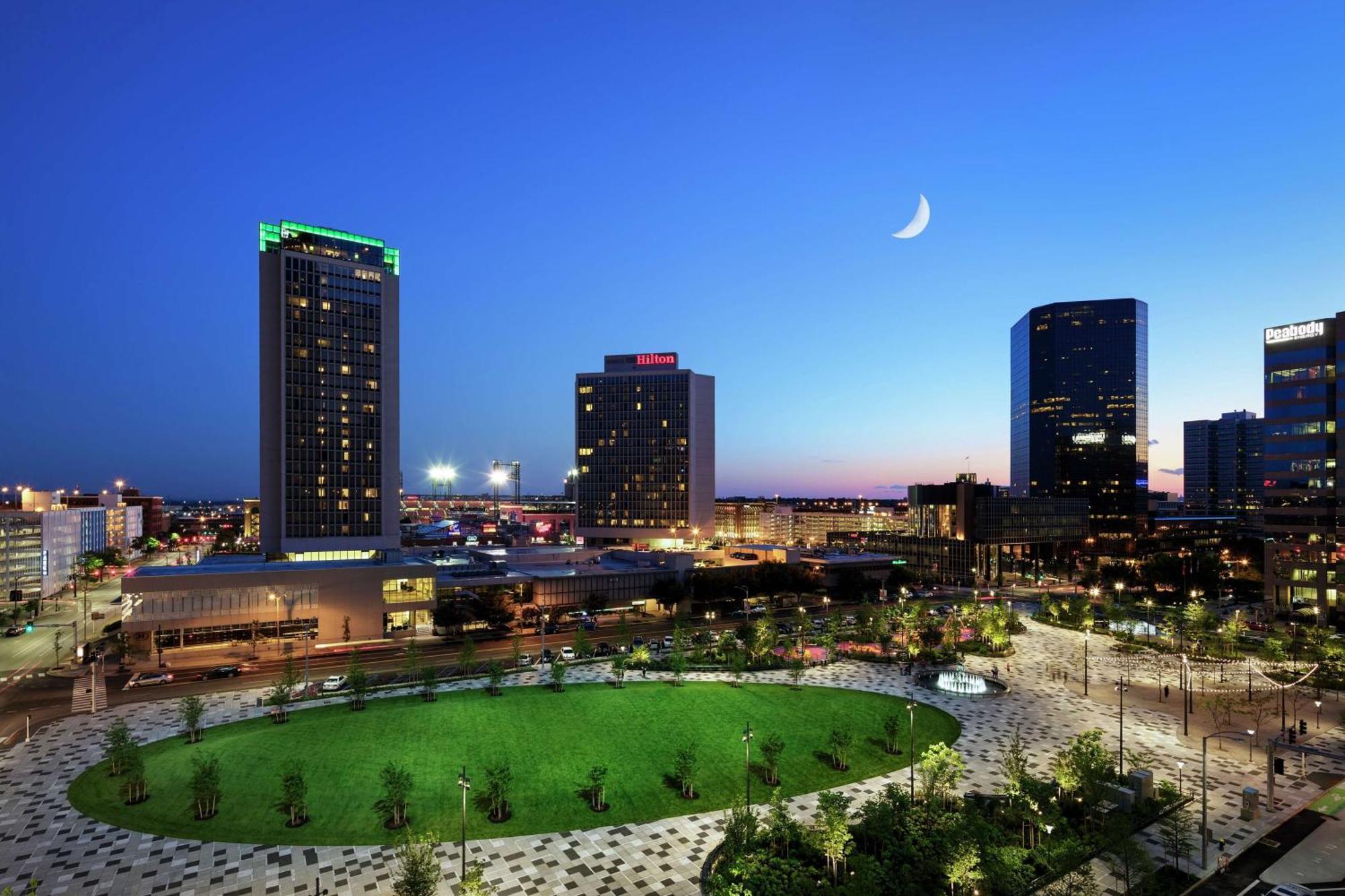Hilton St. Louis At The Ballpark מראה חיצוני תמונה
