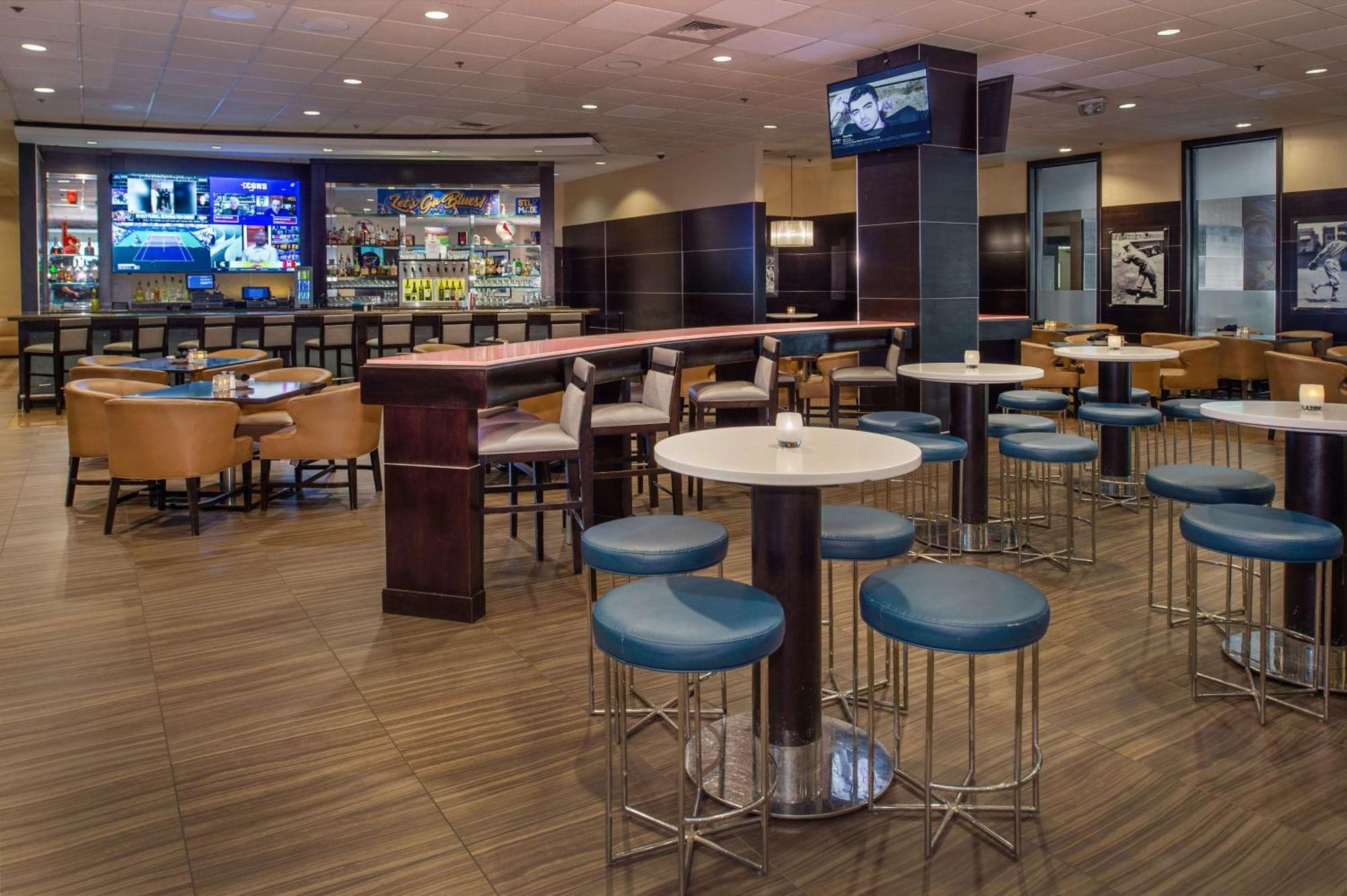 Hilton St. Louis At The Ballpark מראה חיצוני תמונה